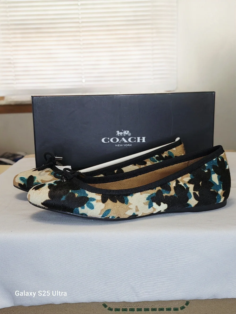 COACH Lara Scattered Leaf Haircalf Ballet Flats In Walnut Multi  Size 7B